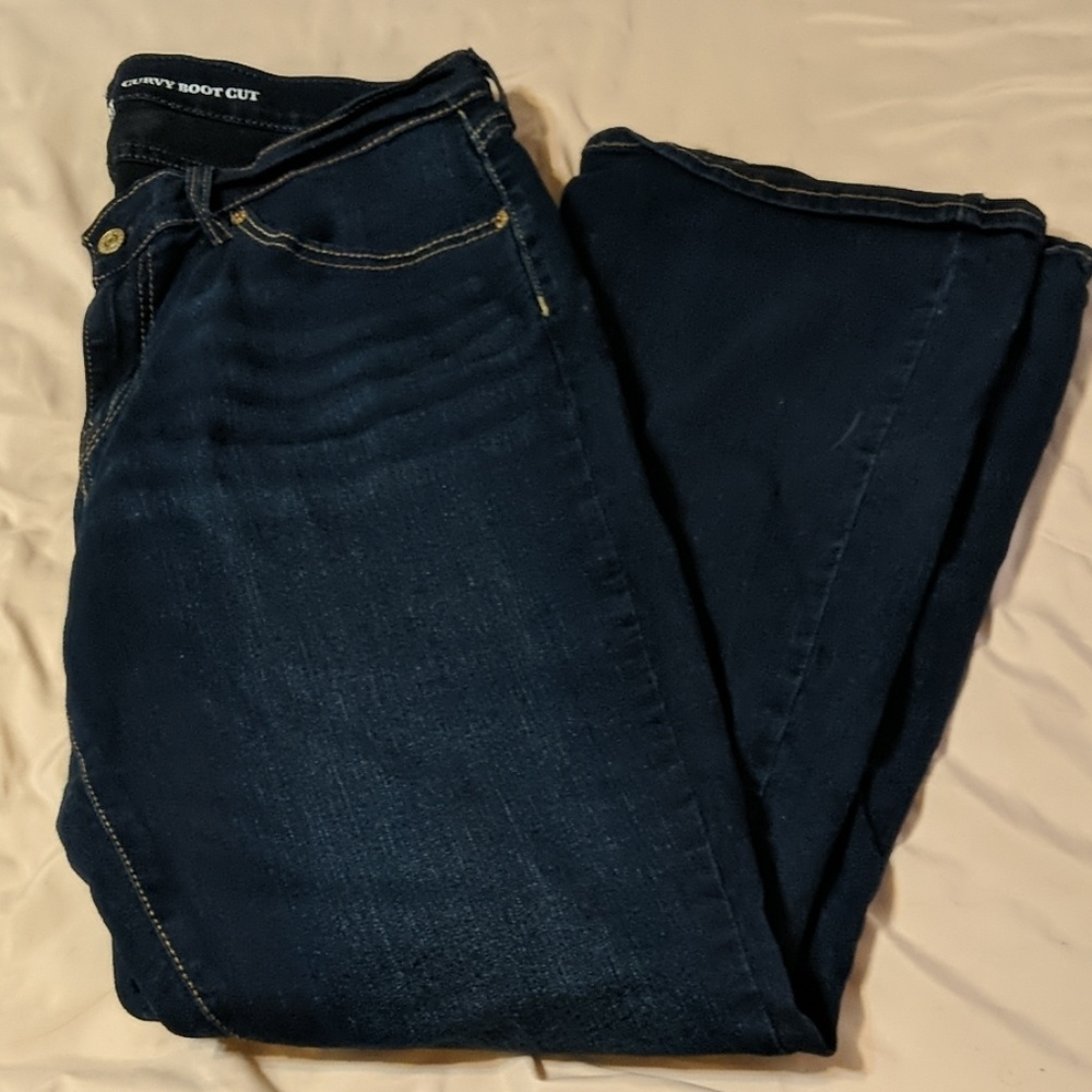 Curvy boot cut jeans